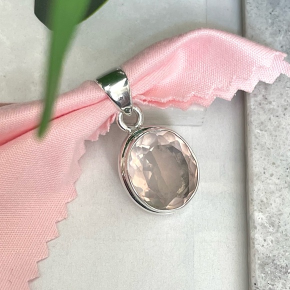 vizionarte Jewelry - 925 Sterling Silver, Natural Rose Quartz Pendent!! VIBES, Handmade!!